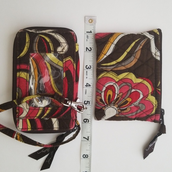 Vera Bradley Coin & Wallet - Picture 5 of 5